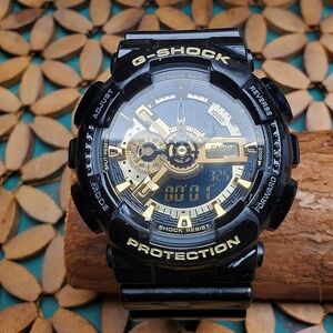 Casio G-Shock Black/Gold GA-110-gb *New Battery*